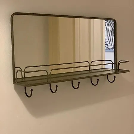 Traveler's Shelter - By Nahuen Apartment