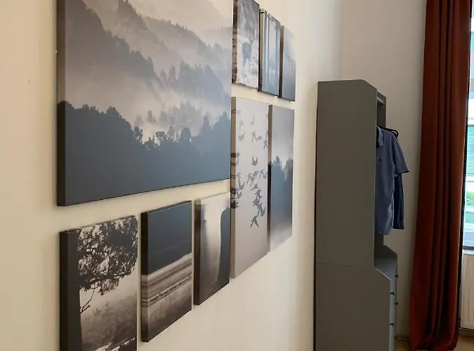 Traveler's Shelter - By Nahuen アパート